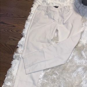 Express white columnist 4R pants